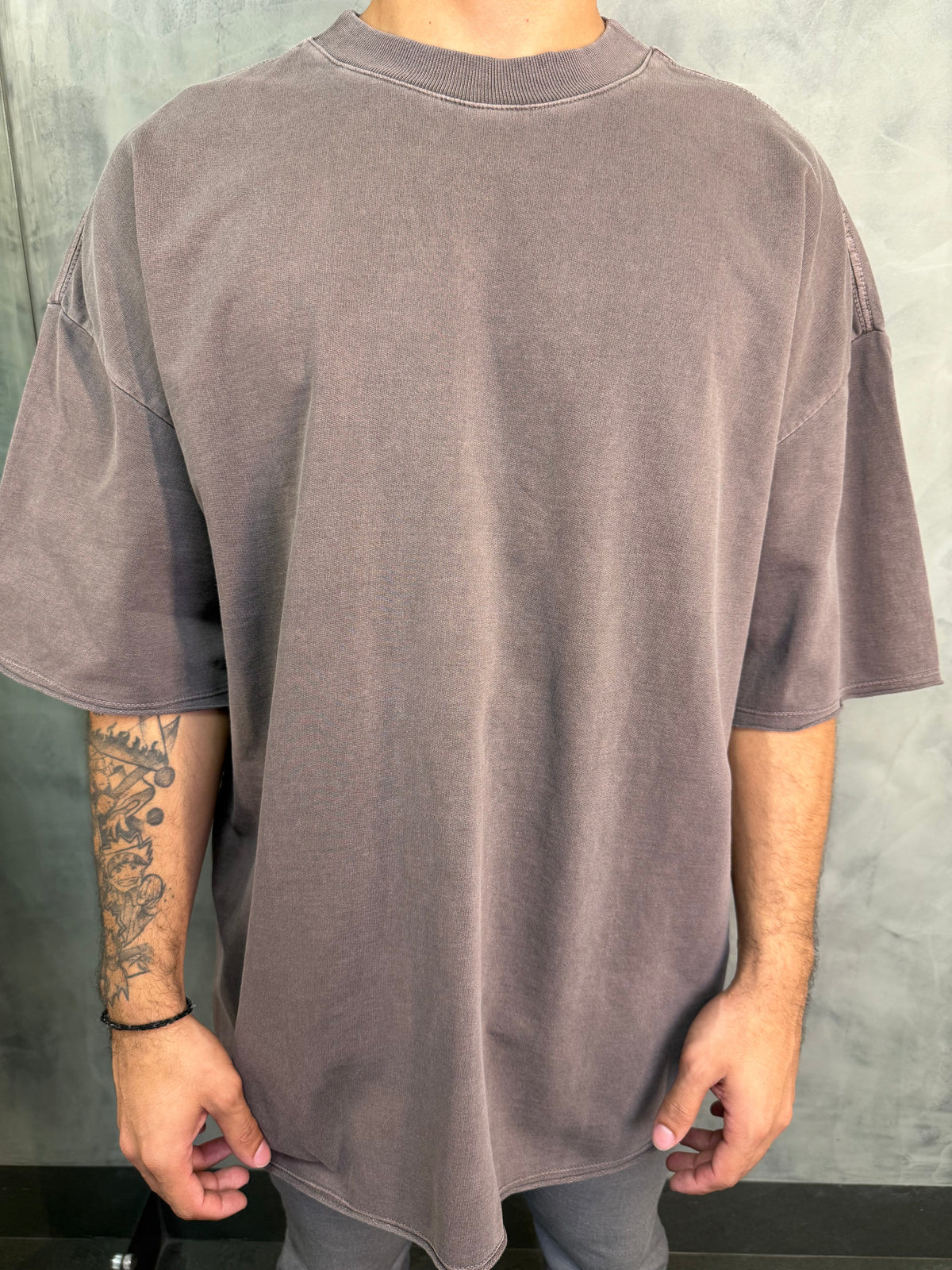 T-SHIRT BOX OVERSIZED MINIMAL EASY BOOQ