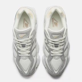 TÊNIS NB 9060 UNISEX NEW BALANCE CINZA/BRANCO OFF