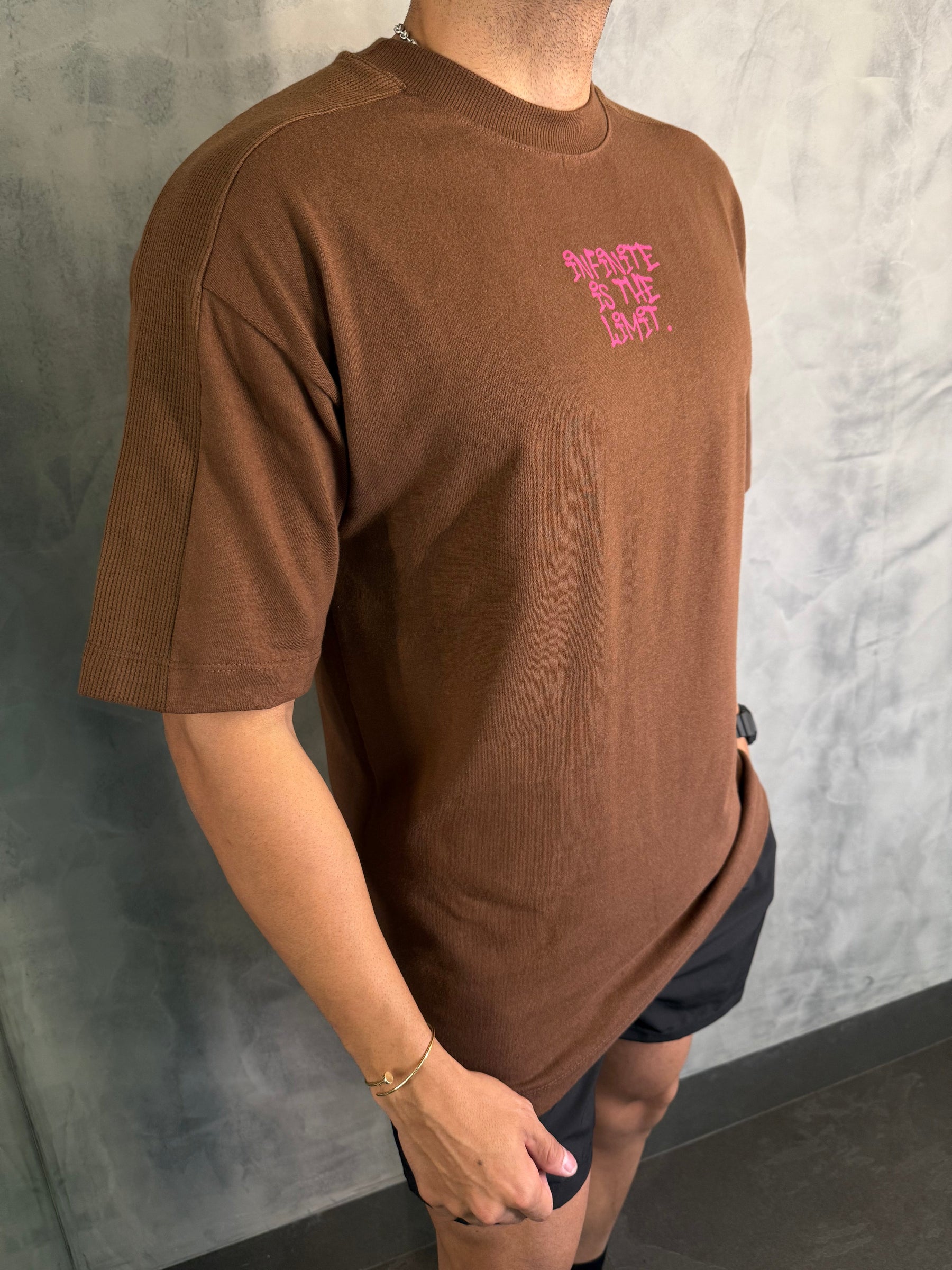 T-SHIRT BOX IFNT YOUNG BOOQ